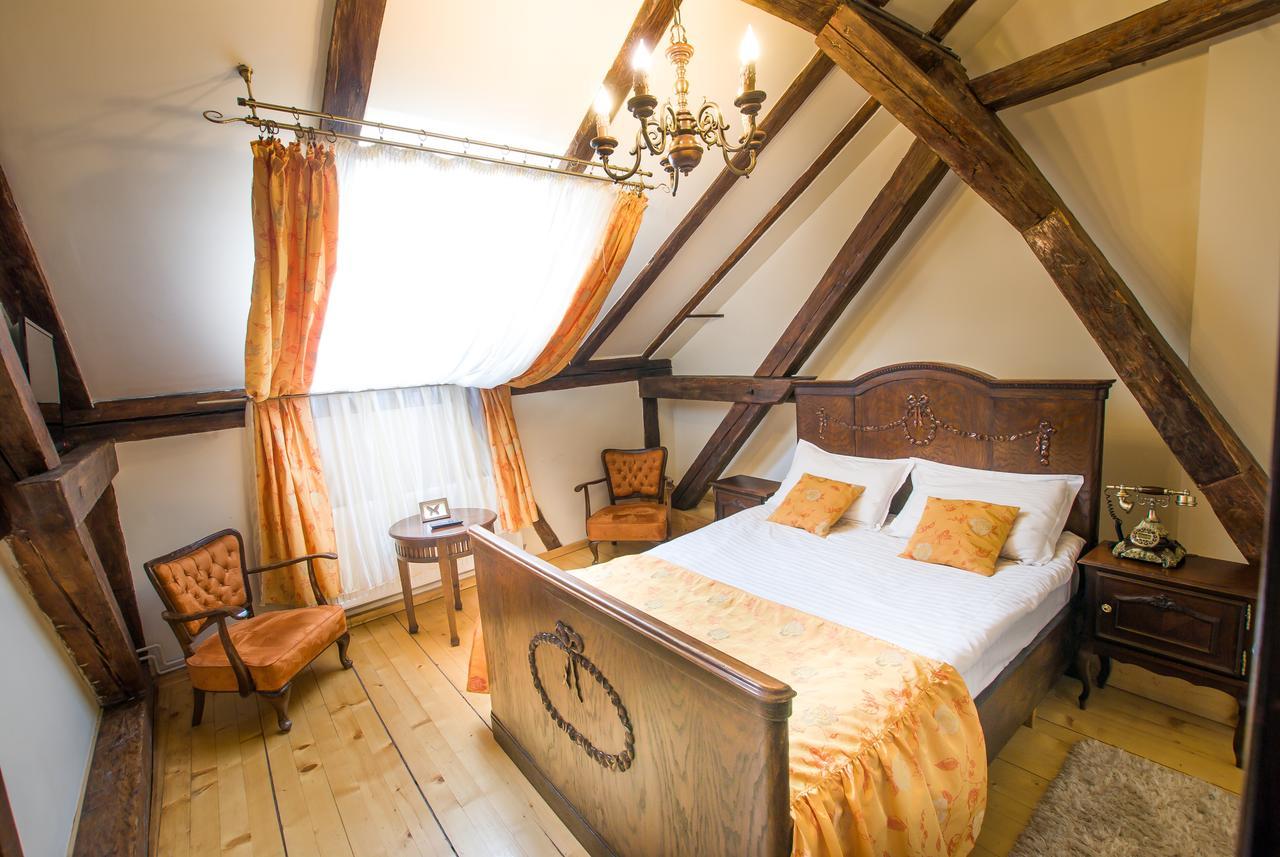Casa Antiqua Otel Braşov Dış mekan fotoğraf